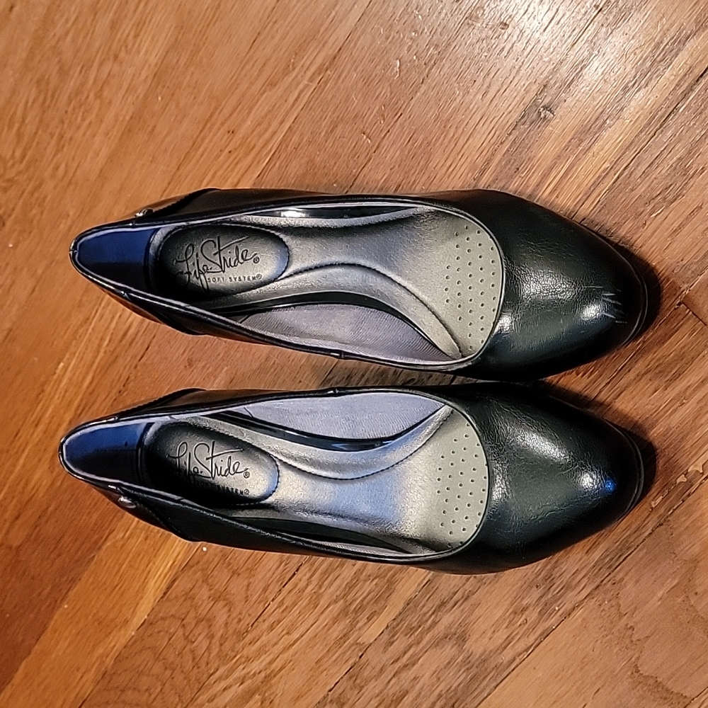 Lifestride heels size 8 womens